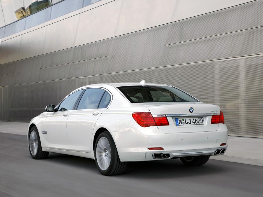  BMW 760Li 2009 года  (фото 4 из 16)
